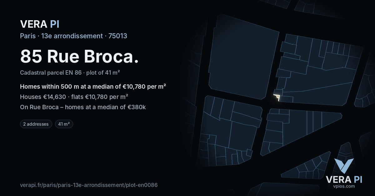 85 Rue Broca, 13e arrondissement at night – the plot lit, the parcels around coloured by the prices near them