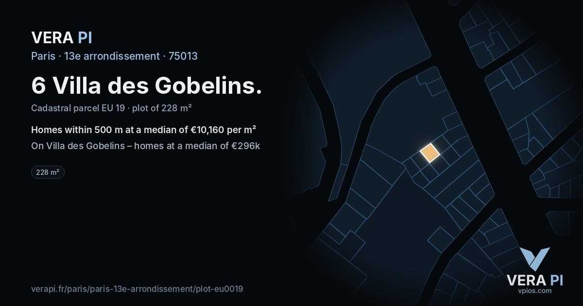 6 Villa des Gobelins, 13e arrondissement at night – the plot lit, the parcels around coloured by the prices near them