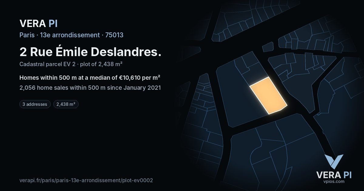 2 Rue Émile Deslandres, 13e arrondissement at night – the plot lit, the parcels around coloured by the prices near them