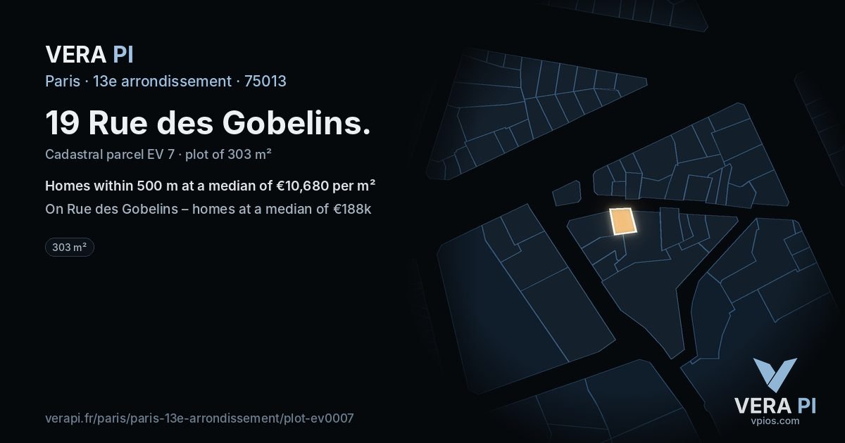 19 Rue des Gobelins, 13e arrondissement at night – the plot lit, the parcels around coloured by the prices near them