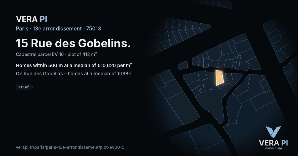 15 Rue des Gobelins, 13e arrondissement at night – the plot lit, the parcels around coloured by the prices near them