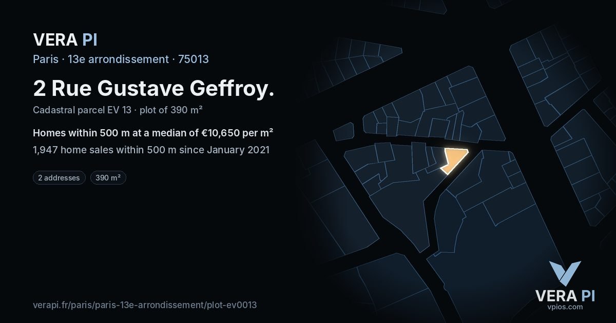 2 Rue Gustave Geffroy, 13e arrondissement at night – the plot lit, the parcels around coloured by the prices near them