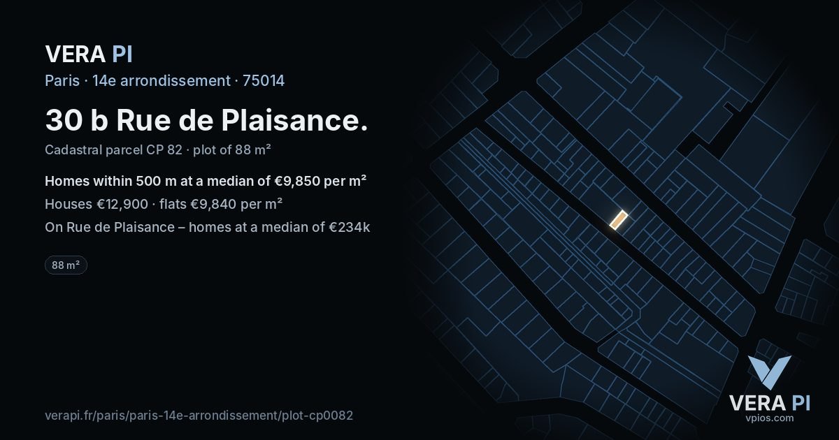 30 b Rue de Plaisance, 14e arrondissement at night – the plot lit, the parcels around coloured by the prices near them