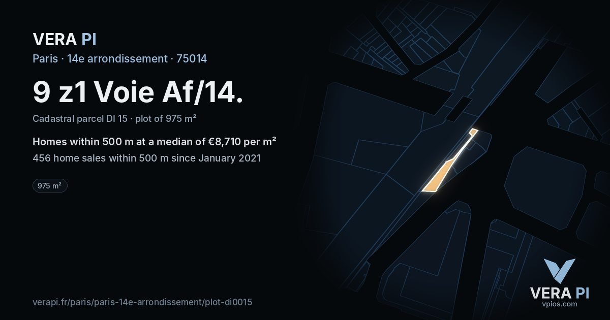 9 z1 Voie Af/14, 14e arrondissement at night – the plot lit, the parcels around coloured by the prices near them