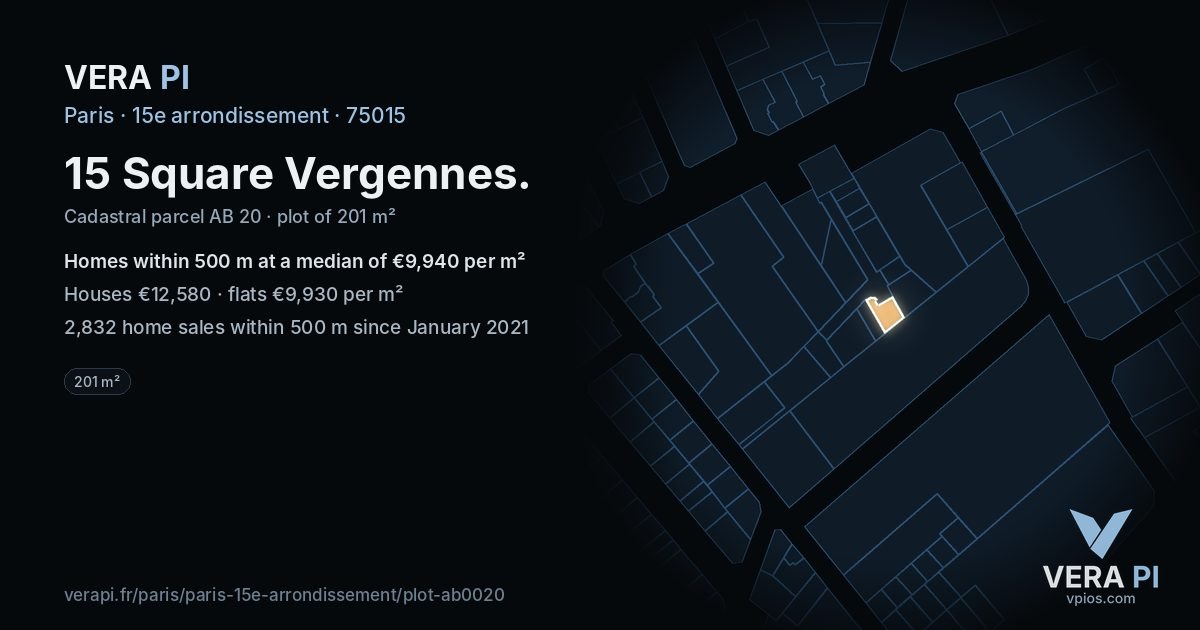 15 Square Vergennes, 15e arrondissement at night – the plot lit, the parcels around coloured by the prices near them