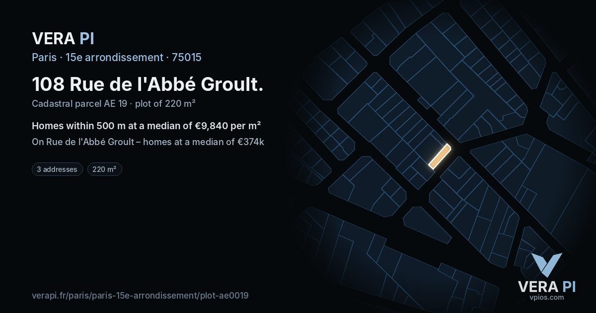 108 Rue de l'Abbé Groult, 15e arrondissement at night – the plot lit, the parcels around coloured by the prices near them