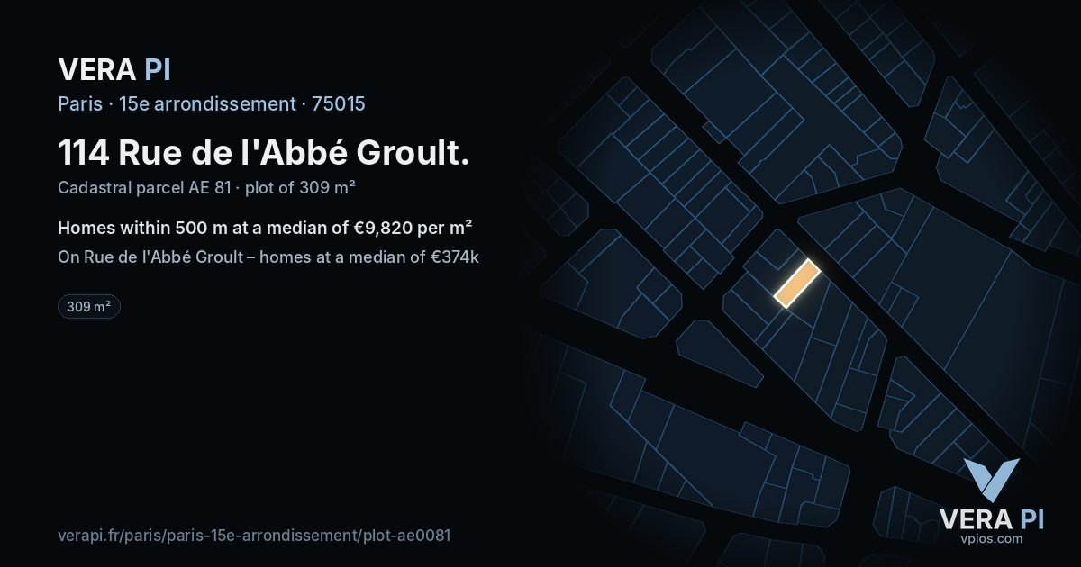 114 Rue de l'Abbé Groult, 15e arrondissement at night – the plot lit, the parcels around coloured by the prices near them