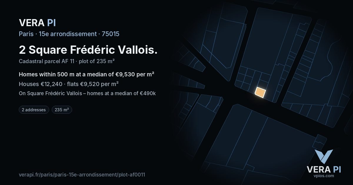 2 Square Frédéric Vallois, 15e arrondissement at night – the plot lit, the parcels around coloured by the prices near them