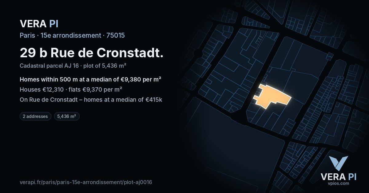 29 b Rue de Cronstadt, 15e arrondissement at night – the plot lit, the parcels around coloured by the prices near them
