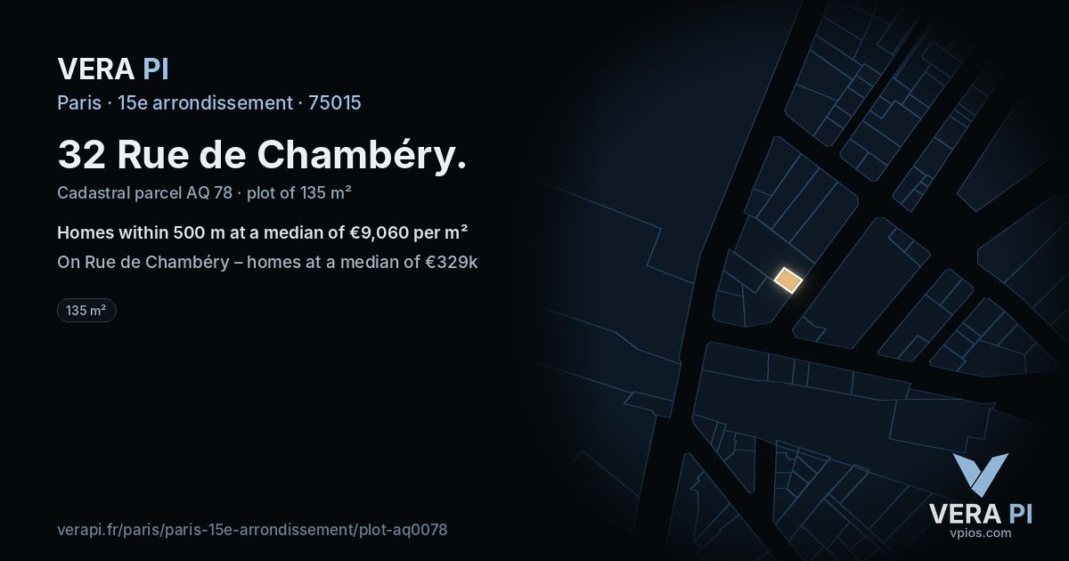 32 Rue de Chambéry, 15e arrondissement at night – the plot lit, the parcels around coloured by the prices near them
