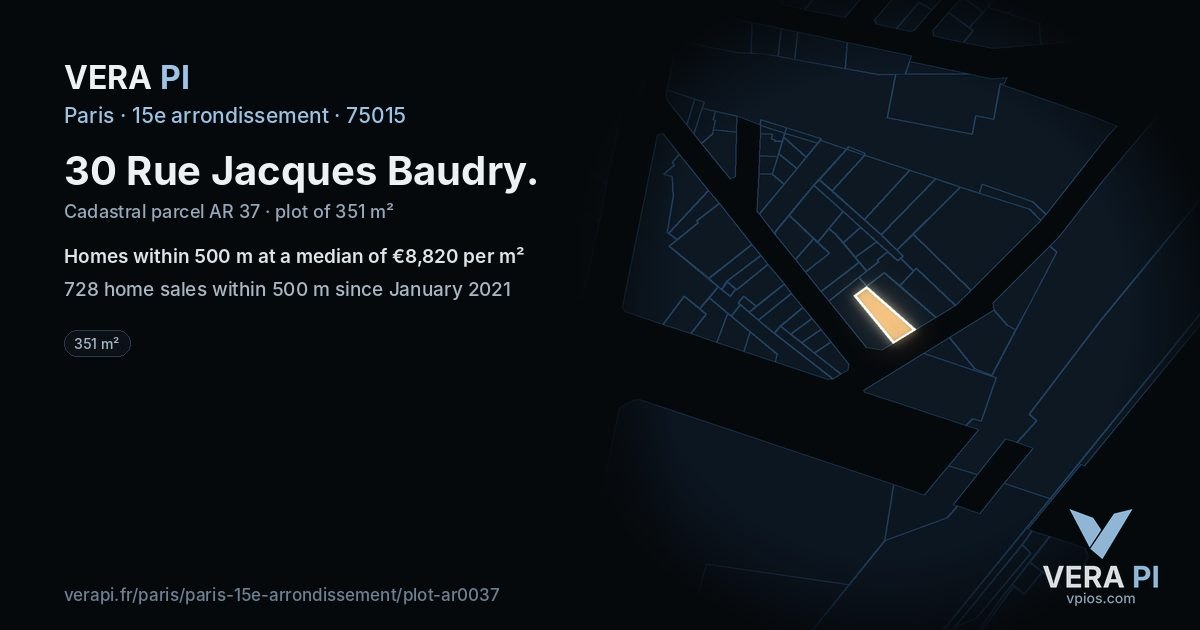 30 Rue Jacques Baudry, 15e arrondissement at night – the plot lit, the parcels around coloured by the prices near them