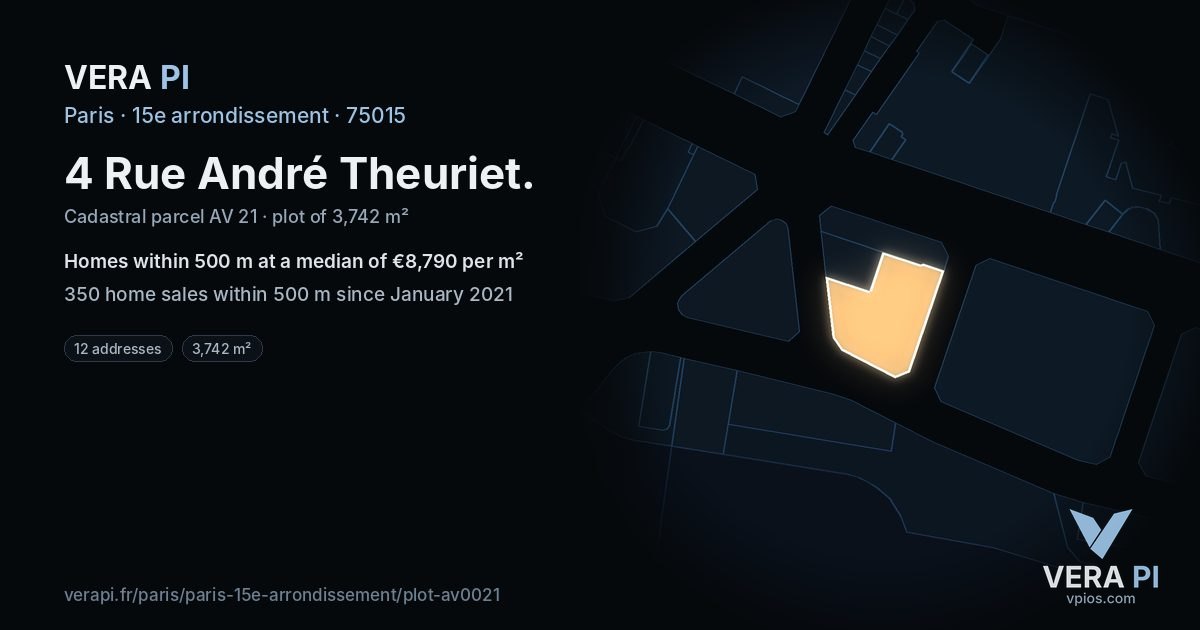 4 Rue André Theuriet, 15e arrondissement at night – the plot lit, the parcels around coloured by the prices near them