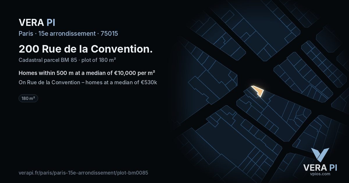 200 Rue de la Convention, 15e arrondissement at night – the plot lit, the parcels around coloured by the prices near them
