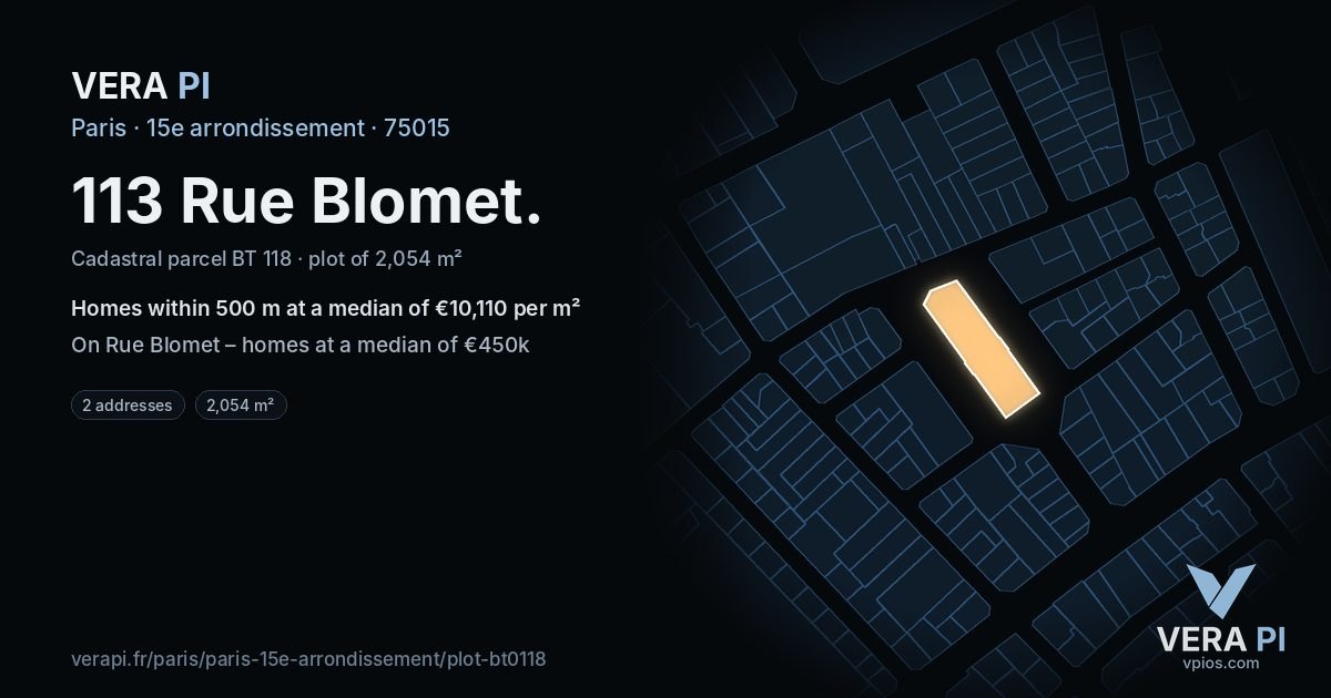 113 Rue Blomet, 15e arrondissement at night – the plot lit, the parcels around coloured by the prices near them