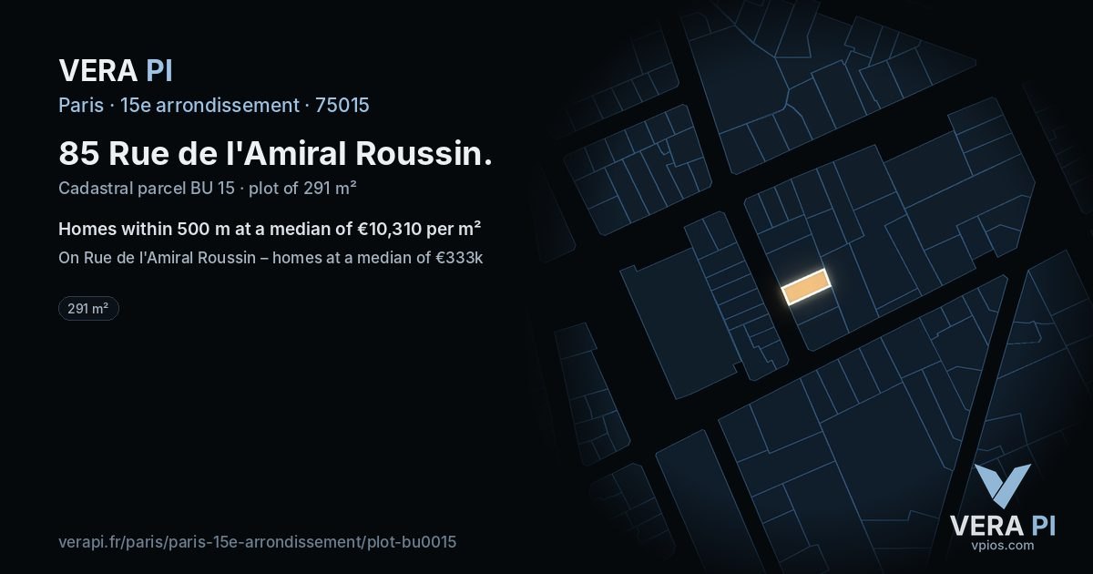 85 Rue de l'Amiral Roussin, 15e arrondissement at night – the plot lit, the parcels around coloured by the prices near them