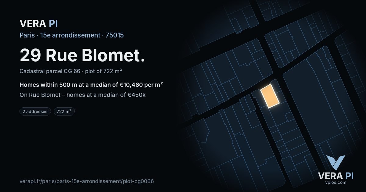 29 Rue Blomet, 15e arrondissement at night – the plot lit, the parcels around coloured by the prices near them