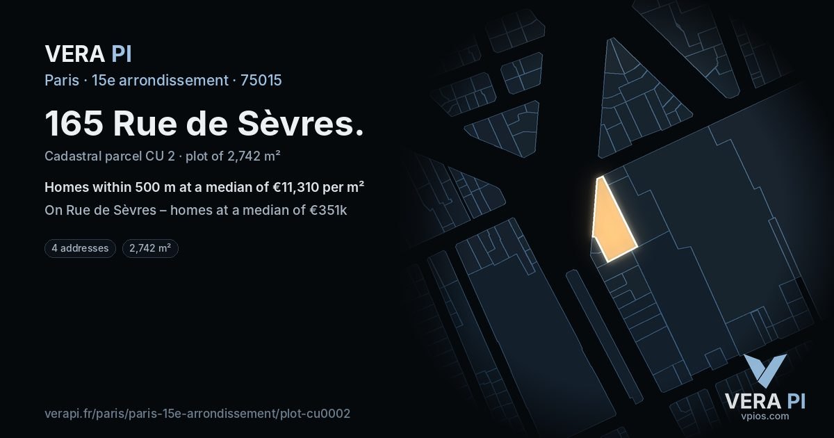 165 Rue de Sèvres, 15e arrondissement at night – the plot lit, the parcels around coloured by the prices near them