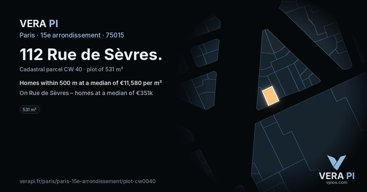 112 Rue de Sèvres, 15e arrondissement at night – the plot lit, the parcels around coloured by the prices near them