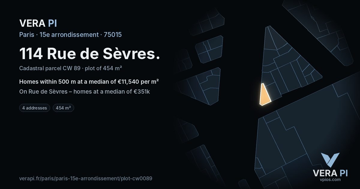 114 Rue de Sèvres, 15e arrondissement at night – the plot lit, the parcels around coloured by the prices near them