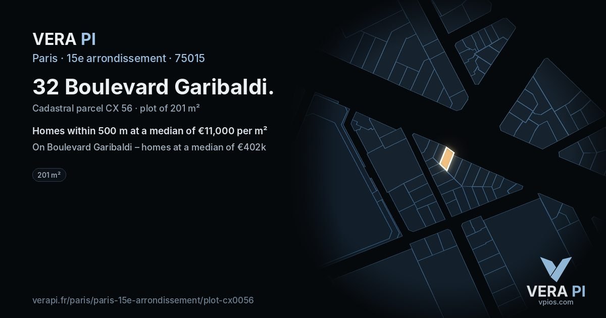 32 Boulevard Garibaldi, 15e arrondissement at night – the plot lit, the parcels around coloured by the prices near them