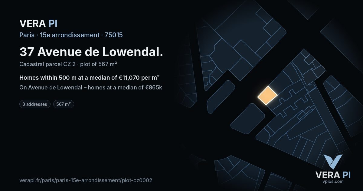 37 Avenue de Lowendal, 15e arrondissement at night – the plot lit, the parcels around coloured by the prices near them