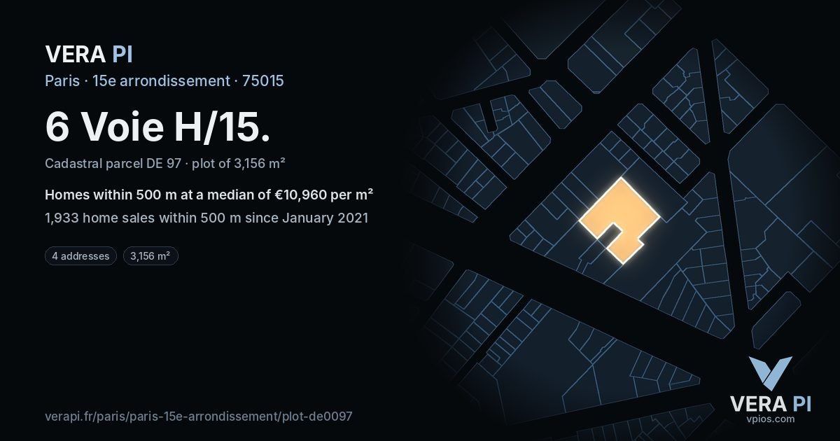 6 Voie H/15, 15e arrondissement at night – the plot lit, the parcels around coloured by the prices near them