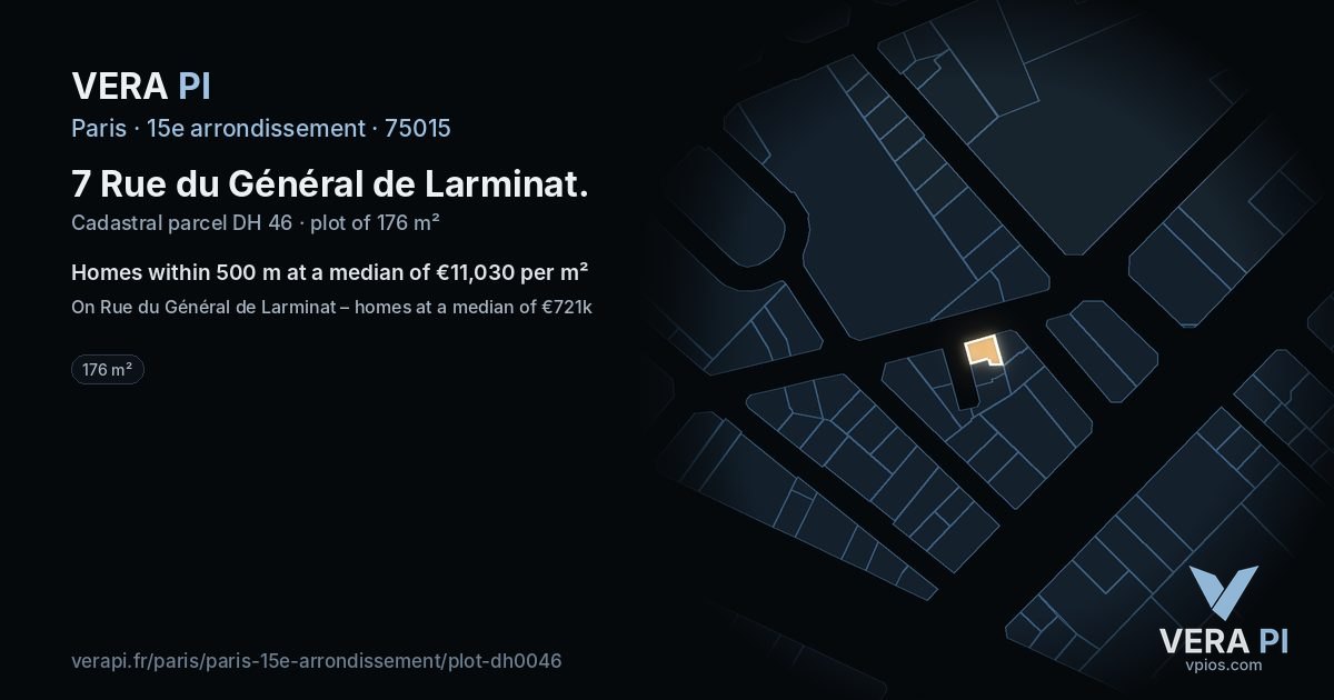 7 Rue du Général de Larminat, 15e arrondissement at night – the plot lit, the parcels around coloured by the prices near them