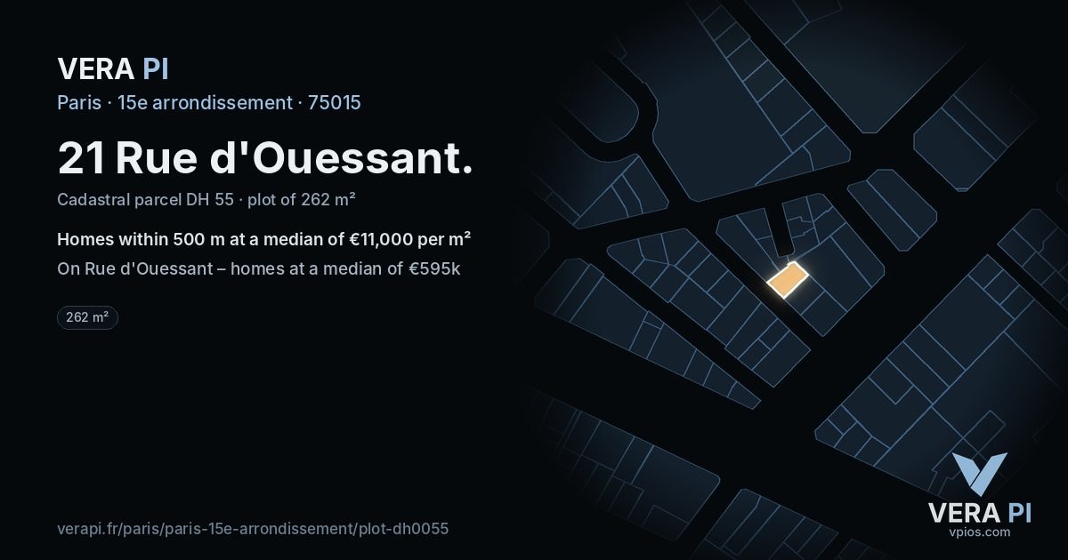 21 Rue d'Ouessant, 15e arrondissement at night – the plot lit, the parcels around coloured by the prices near them