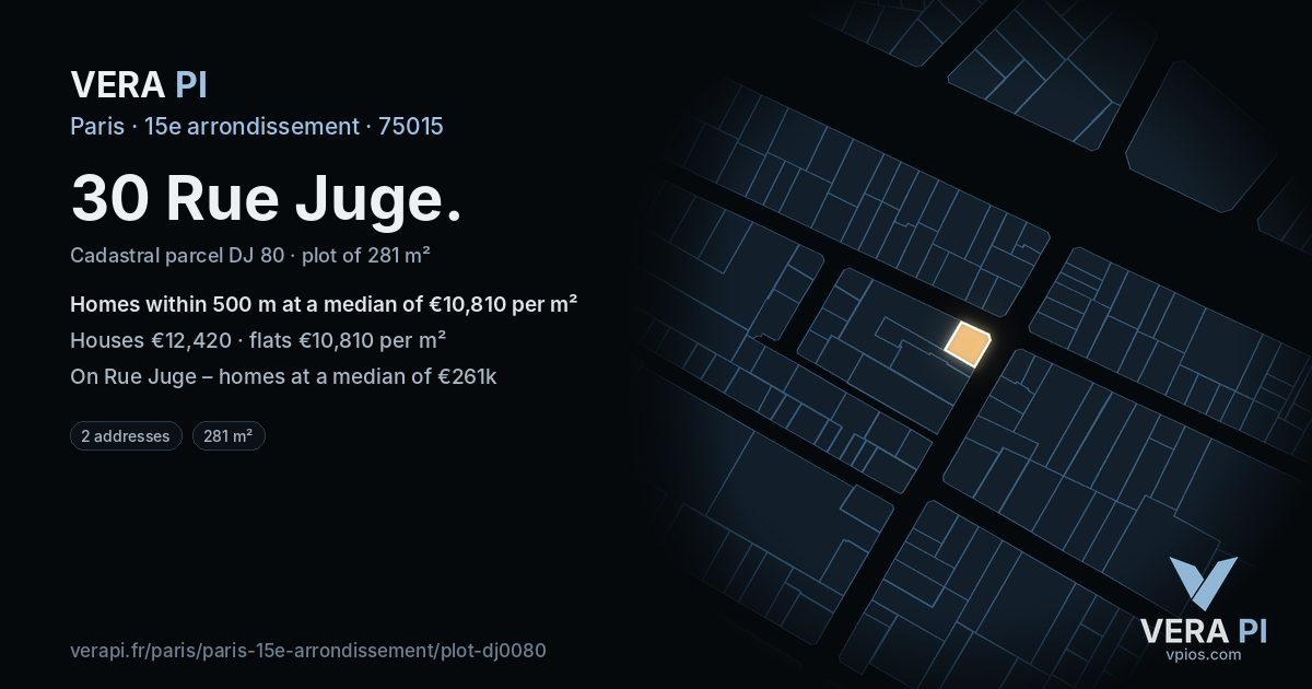 30 Rue Juge, 15e arrondissement at night – the plot lit, the parcels around coloured by the prices near them