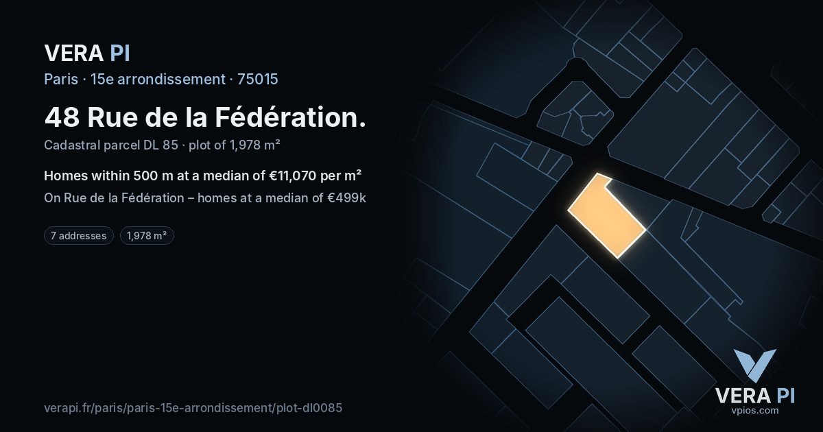 48 Rue de la Fédération, 15e arrondissement at night – the plot lit, the parcels around coloured by the prices near them