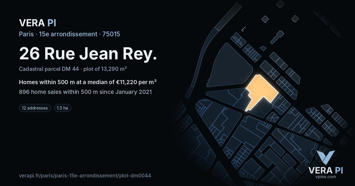 26 Rue Jean Rey, 15e arrondissement at night – the plot lit, the parcels around coloured by the prices near them