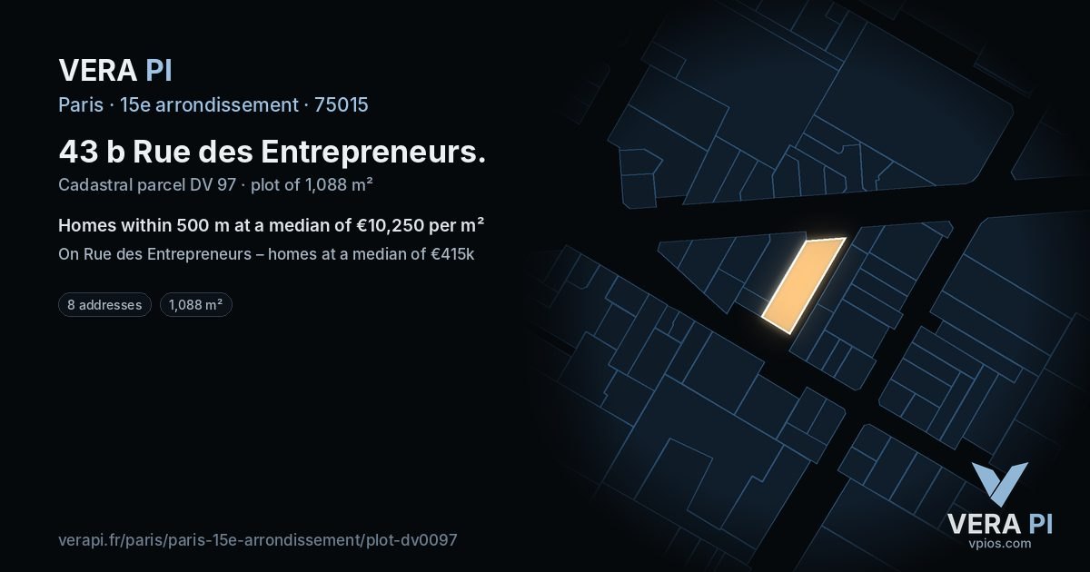43 b Rue des Entrepreneurs, 15e arrondissement at night – the plot lit, the parcels around coloured by the prices near them