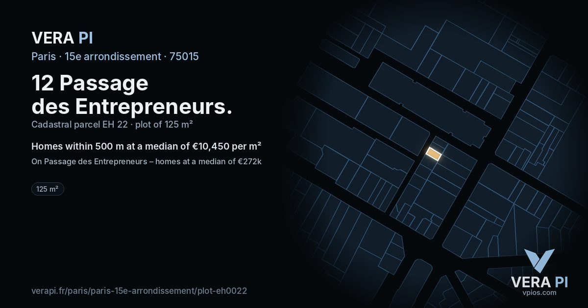 12 Passage des Entrepreneurs, 15e arrondissement at night – the plot lit, the parcels around coloured by the prices near them