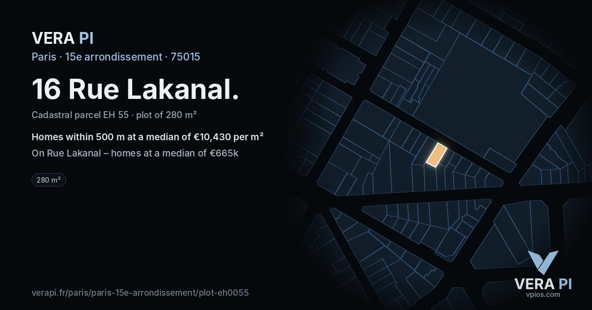 16 Rue Lakanal, 15e arrondissement at night – the plot lit, the parcels around coloured by the prices near them