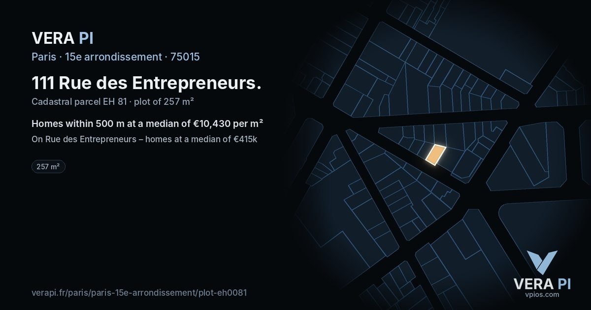 111 Rue des Entrepreneurs, 15e arrondissement at night – the plot lit, the parcels around coloured by the prices near them
