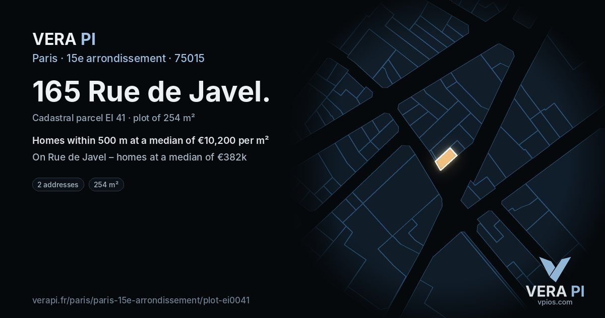165 Rue de Javel, 15e arrondissement at night – the plot lit, the parcels around coloured by the prices near them