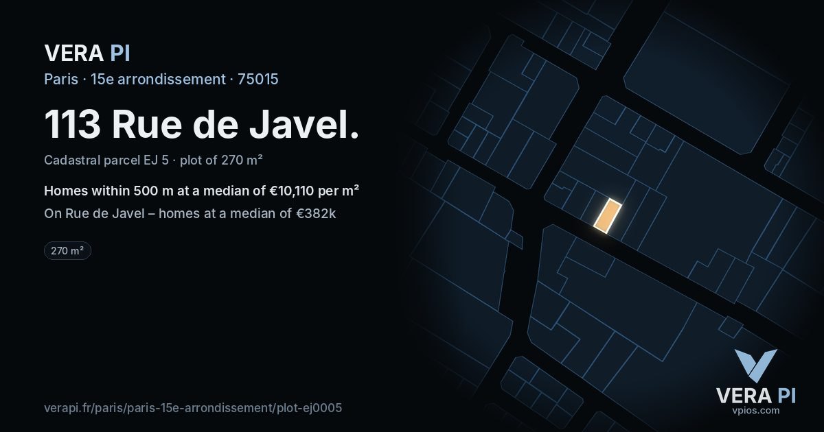 113 Rue de Javel, 15e arrondissement at night – the plot lit, the parcels around coloured by the prices near them