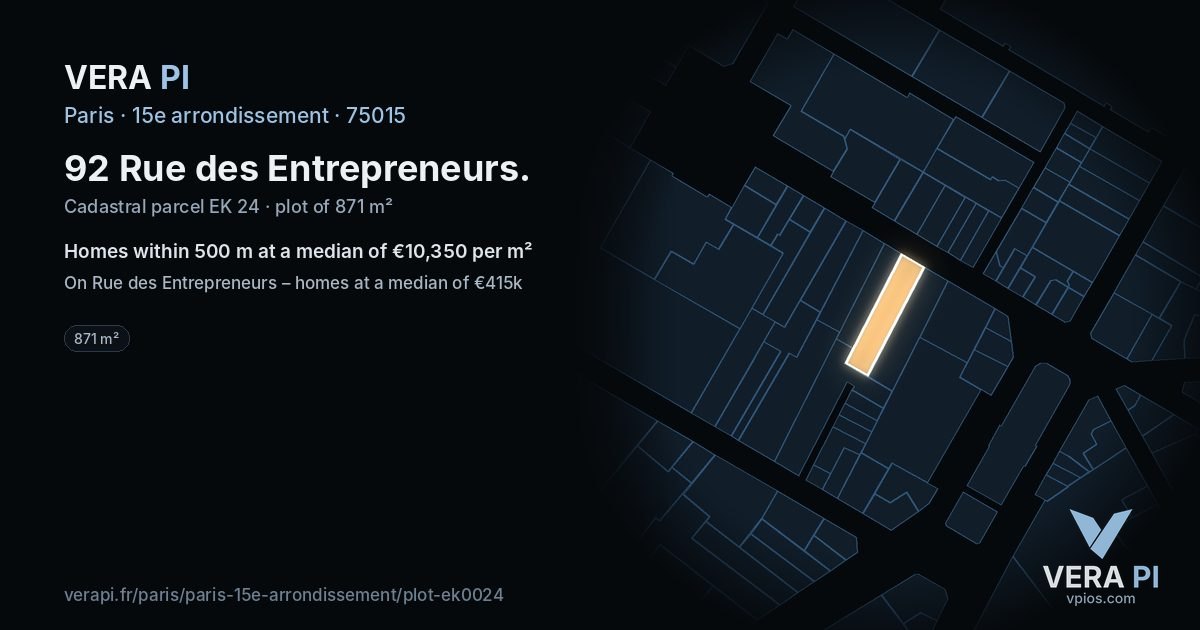 92 Rue des Entrepreneurs, 15e arrondissement at night – the plot lit, the parcels around coloured by the prices near them