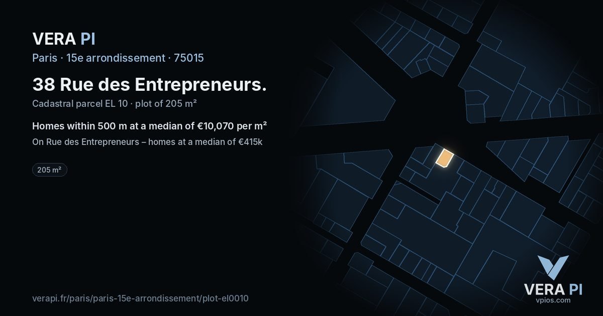38 Rue des Entrepreneurs, 15e arrondissement at night – the plot lit, the parcels around coloured by the prices near them