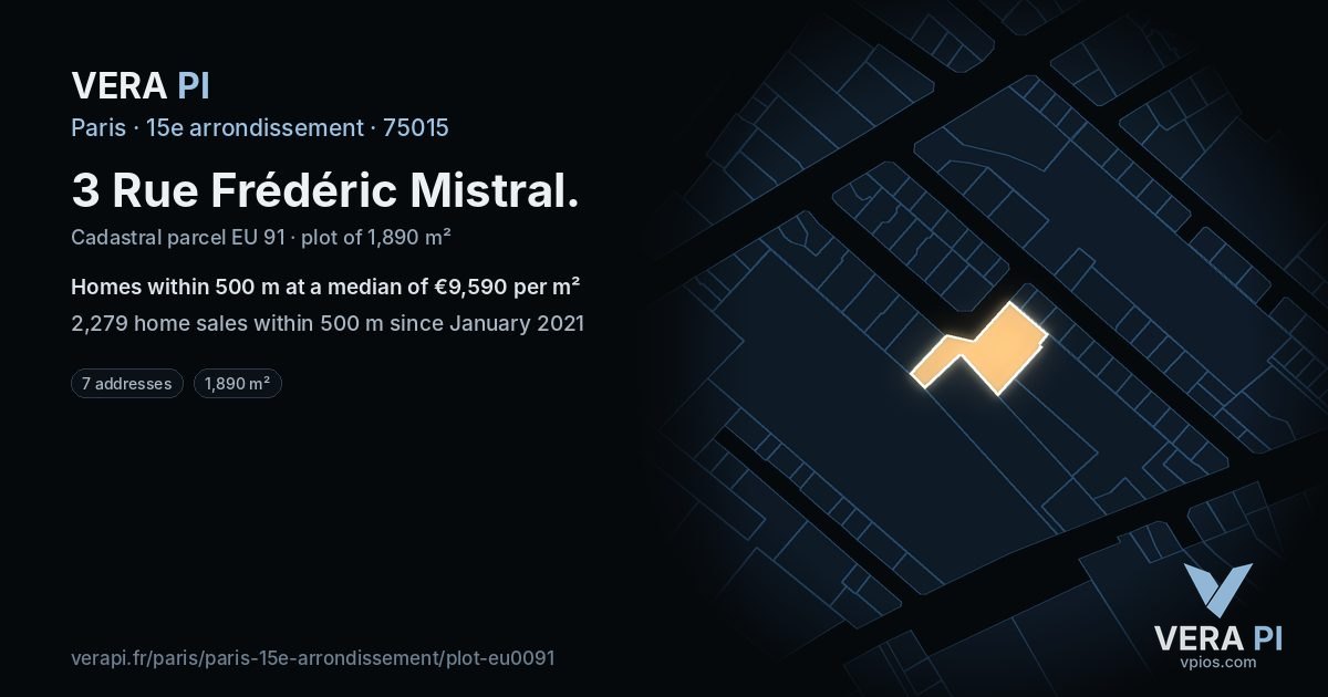 3 Rue Frédéric Mistral, 15e arrondissement at night – the plot lit, the parcels around coloured by the prices near them