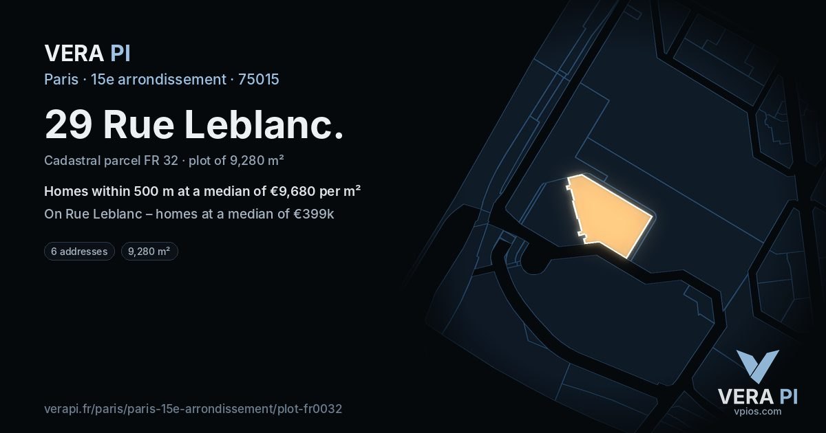 29 Rue Leblanc, 15e arrondissement at night – the plot lit, the parcels around coloured by the prices near them