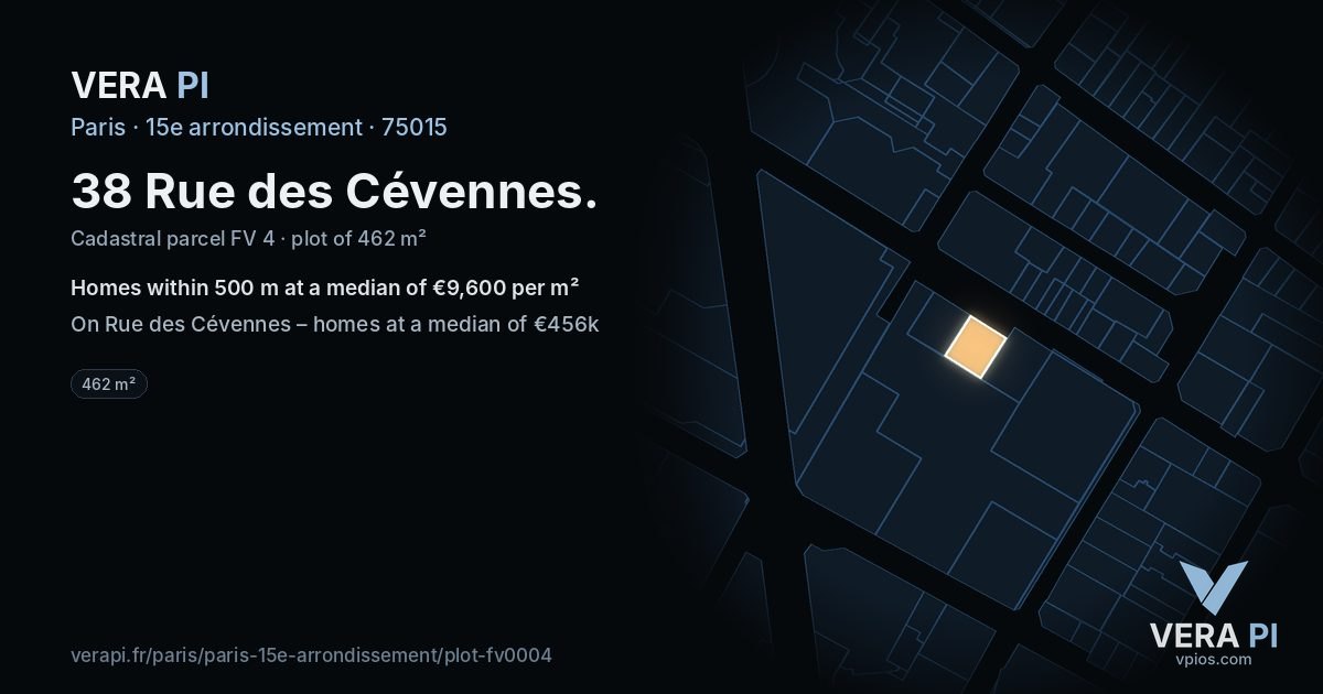 38 Rue des Cévennes, 15e arrondissement at night – the plot lit, the parcels around coloured by the prices near them