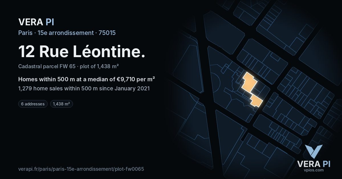 12 Rue Léontine, 15e arrondissement at night – the plot lit, the parcels around coloured by the prices near them