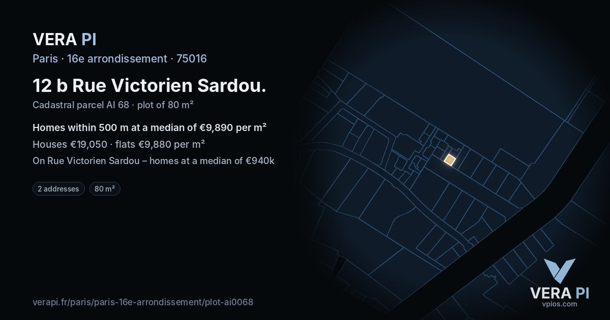 12 b Rue Victorien Sardou, 16e arrondissement at night – the plot lit, the parcels around coloured by the prices near them