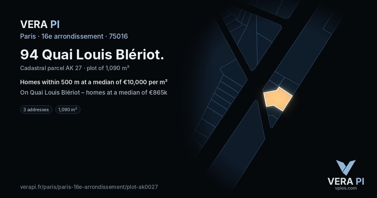 94 Quai Louis Blériot, 16e arrondissement at night – the plot lit, the parcels around coloured by the prices near them