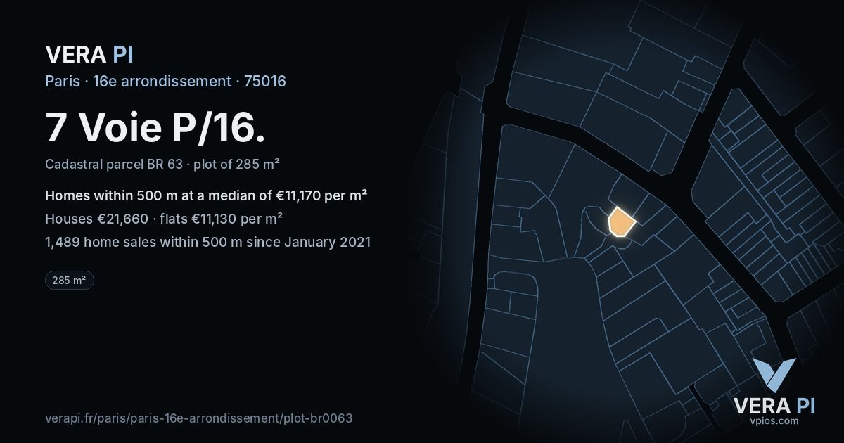 7 Voie P/16, 16e arrondissement at night – the plot lit, the parcels around coloured by the prices near them