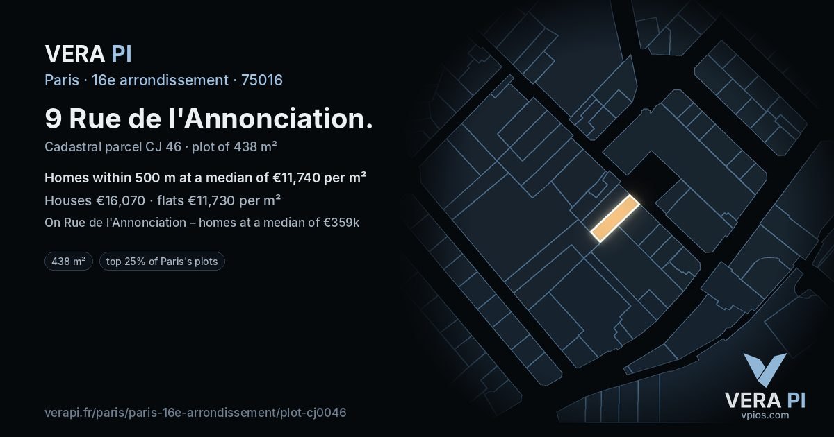 9 Rue de l'Annonciation, 16e arrondissement at night – the plot lit, the parcels around coloured by the prices near them