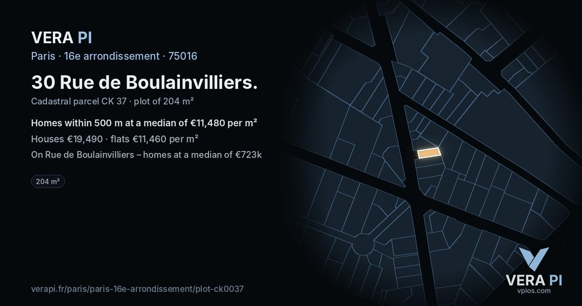 30 Rue de Boulainvilliers, 16e arrondissement at night – the plot lit, the parcels around coloured by the prices near them