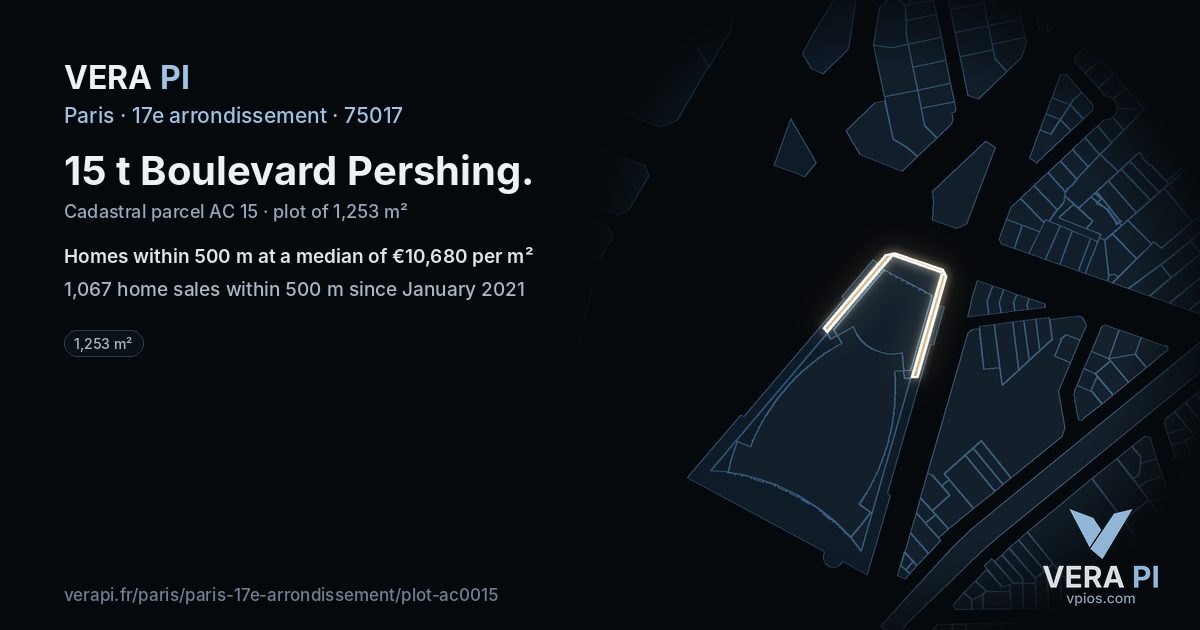 15 t Boulevard Pershing, 17e arrondissement at night – the plot lit, the parcels around coloured by the prices near them