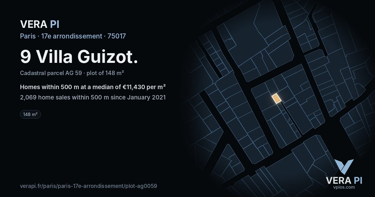 9 Villa Guizot, 17e arrondissement at night – the plot lit, the parcels around coloured by the prices near them